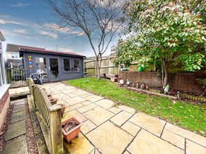 Photo 19- click for photo gallery